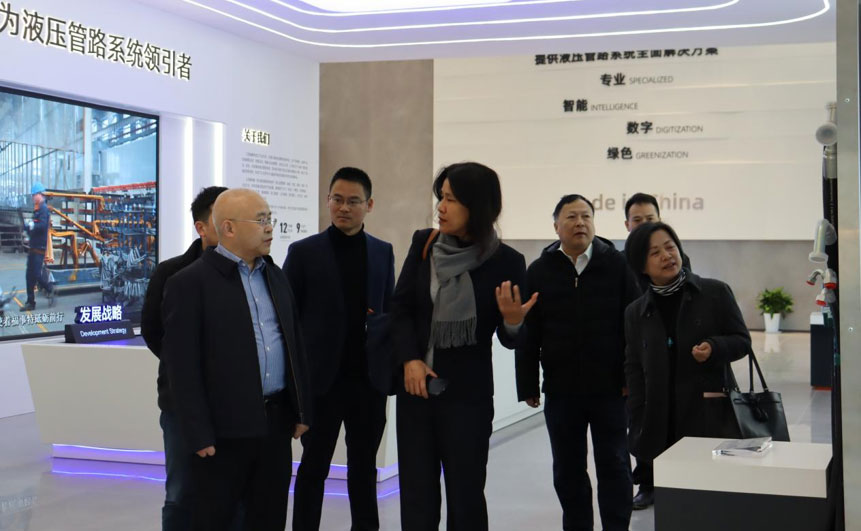 2023年12月13日，Parker中国FCG工厂总经理黄英一行光临9001诚信金沙参观互换。