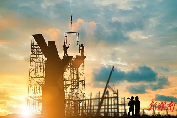 工程机械行业销量复苏 全球化布局提速 出海成为沉要增长点